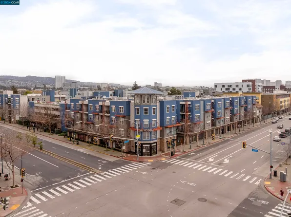 1121 40th St APT 2208, Emeryville, CA 94587