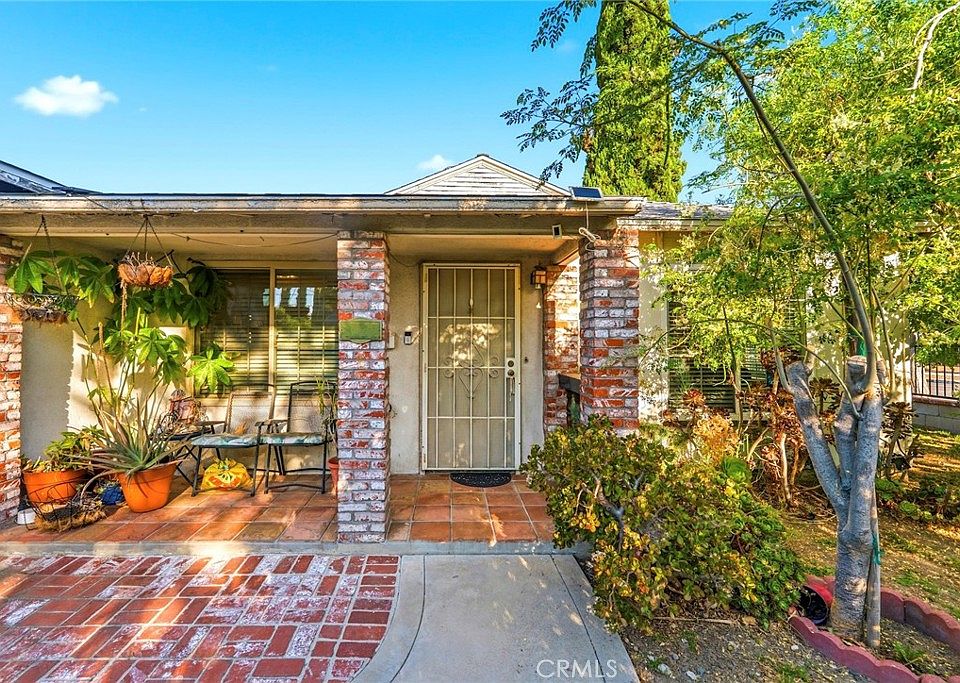 1st image of 8225 Encino Ave