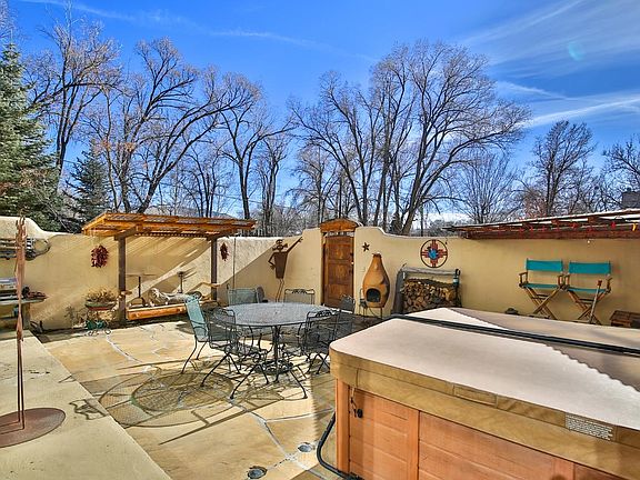 3rd image of 314 Hinde Pl #5