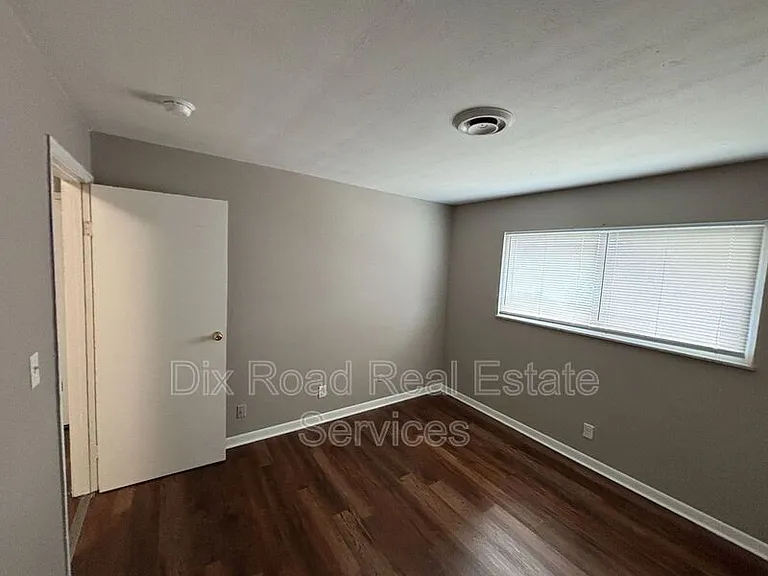 415 Sycamore Rd #D3 — Photo 20