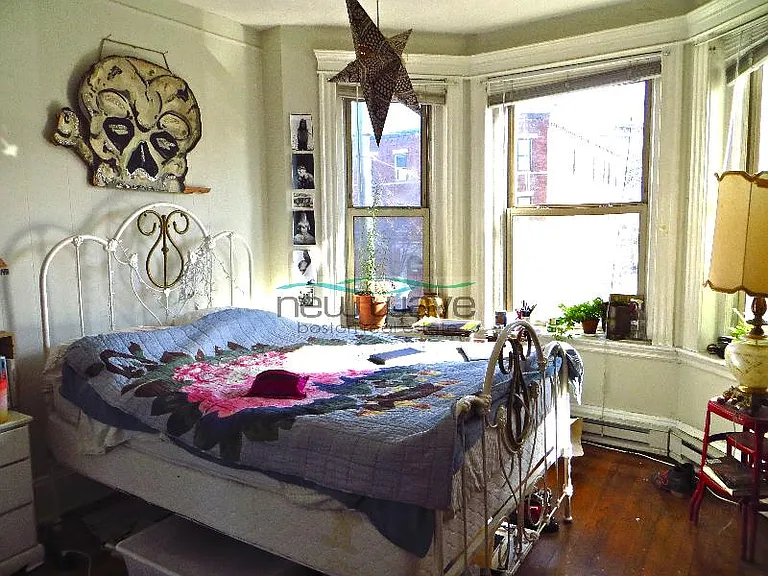 881 Huntington Ave #6 — Photo 4