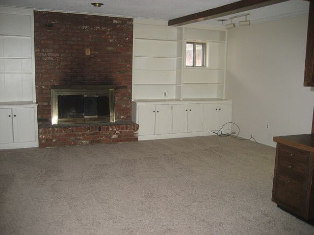 2nd image of 225 Highland Rd