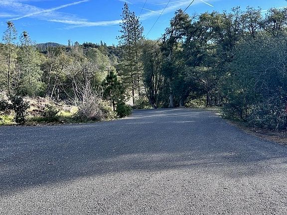 3rd image of 16655 Granite Ridge Ln