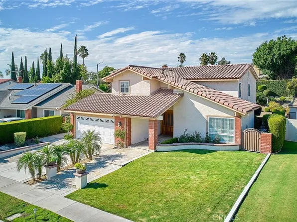 2517 Greenhill Dr, Fullerton, CA 92833