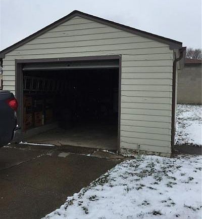 3rd image of 29 E Linwood Ave