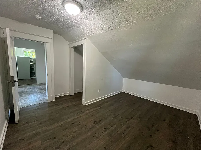 4621 E Snow Rd — Photo 8