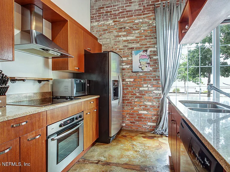 1050 Hendricks Ave #101 — Photo 18