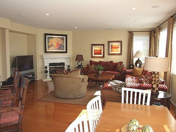 5th image of 9668 Chamberlain St