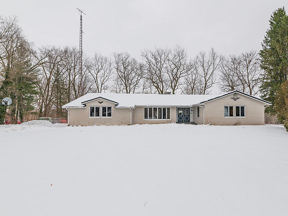 4th image of 1017 Azaleamum Dr