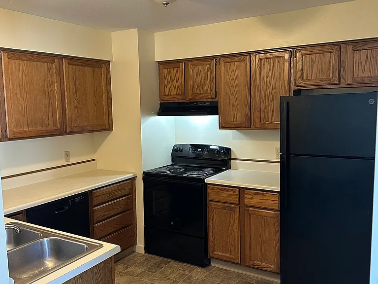 18 River City Dr #B — Photo 2