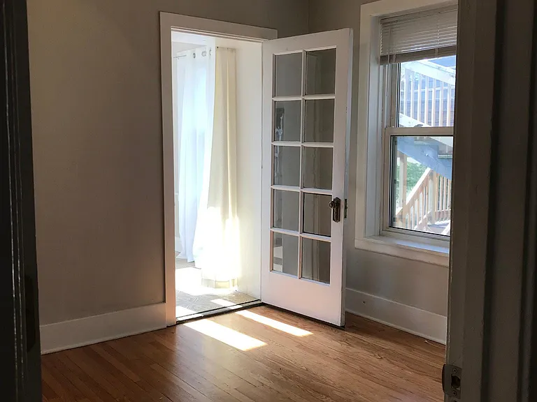 4935 N Washtenaw Ave #1 — Photo 6