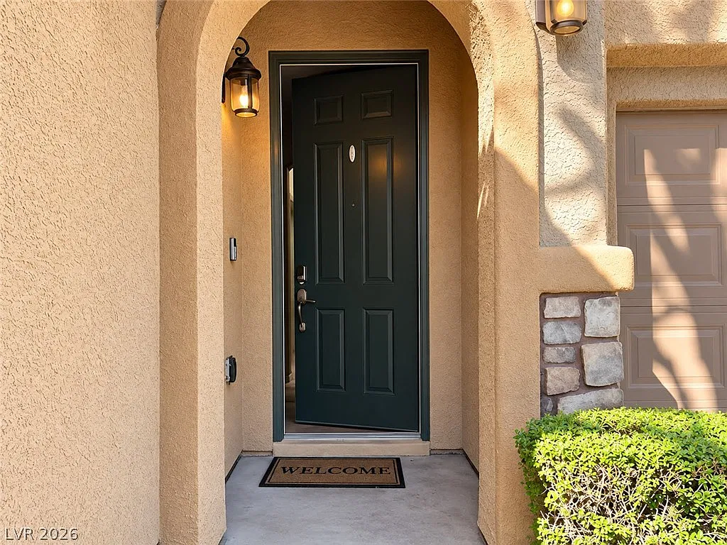 2 bed, 2.0 bath, 1553 sqft, $2,150 — Photo 3