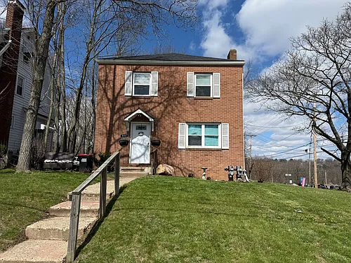 325 E Englewood Ave Photo 1