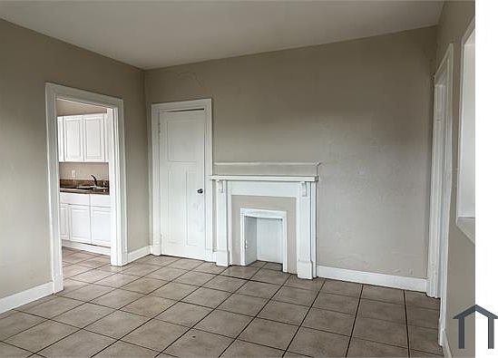 3rd image of 2003 Franklin Ave