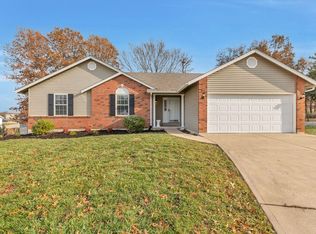 1240 Shingle Oak Ct, Troy, MO 63379