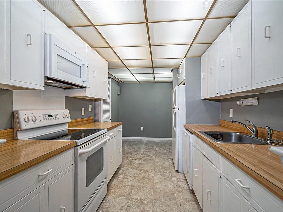 1st image of 300 High Point Drive #513