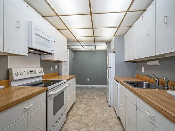 300 High Point Drive #513, Hartsdale, NY 10530