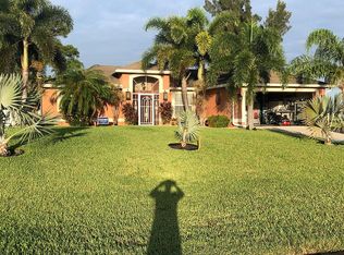 926 NE Juanita Pl, Cape Coral, FL 33909