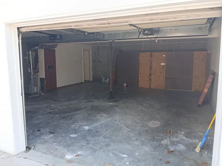 5102 Charm Ridge Dr — Photo 10