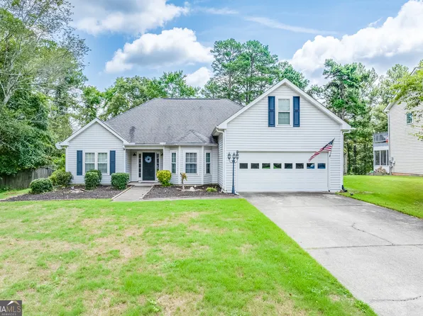 3646 Friendship Farm Dr, Buford, GA 30519