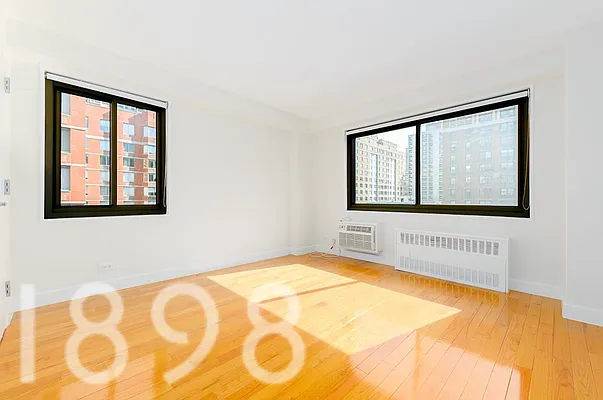 Rented by A&E Real Estate Management | media 17