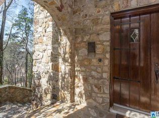 601 Fairway Dr, Anniston, AL 36207