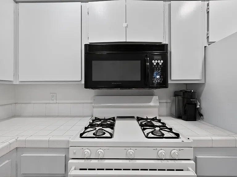 4875 Cole St #61 — Photo 1