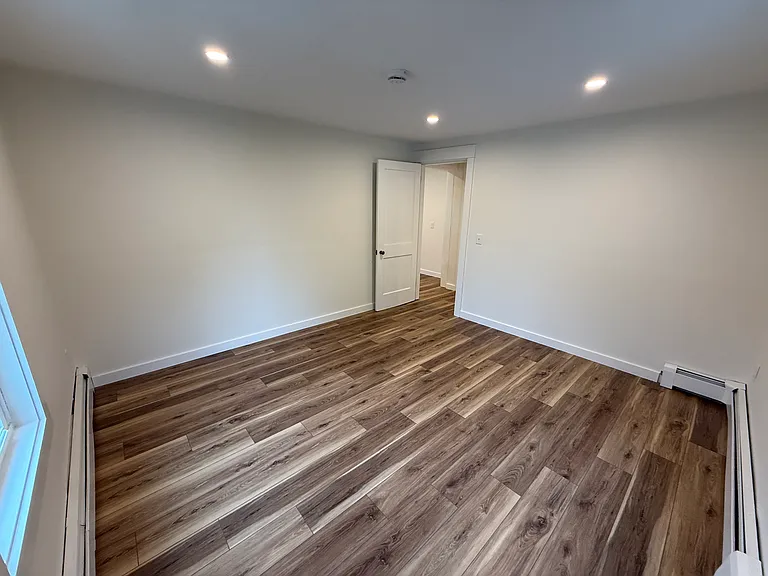 11 Lincoln St #9.5 — Photo 13