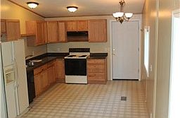 4th image of 251 E Orchard Beach Dr
