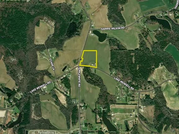 2nd image of 3811 Lake Wendell Rd