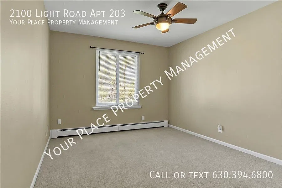 Clean & Bright 1 Bed, 1 Bath Condo In Deer Run Of Oswego. In Unit Washer/Dryer!! — Photo 3