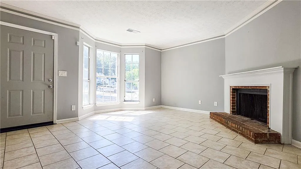 2 bed, 2.5 bath, 1292 sqft, $2,000 — Photo 3