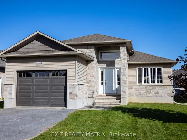 111 York Cross, Russell, ON K4R 0C5
