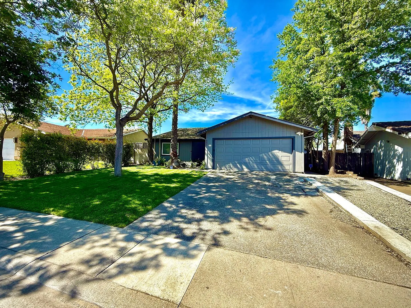 8077 Cornerstone Way photo 1
