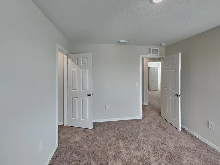 4075 Gardenia Ave — Photo 16