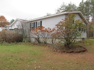 E2509 Lindee Ln, Waupaca, WI 54981