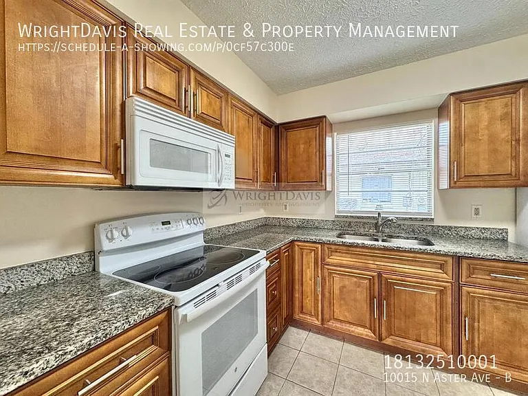 10015 N Aster Ave #B — Photo 11