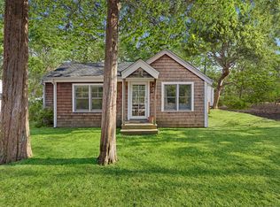 12 School St, East Hampton, NY 11937