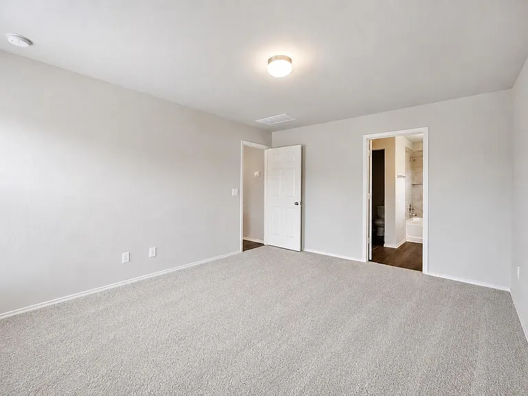 7907 Hollow Root Ln — Photo 13