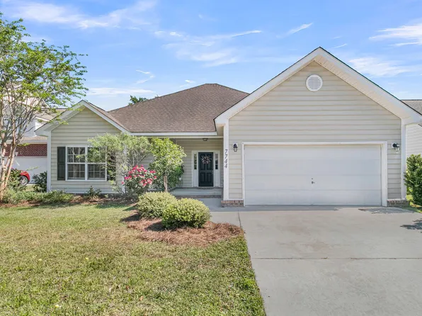7744 Fayetteville Rd, North Charleston, SC 29418