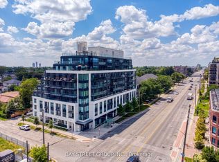 741 Sheppard Ave W #707, Toronto, ON M3H 0C9