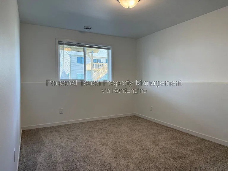 6767 32nd St S — Photo 32