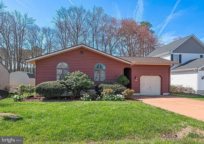 31 Watergreen Ln photo 1