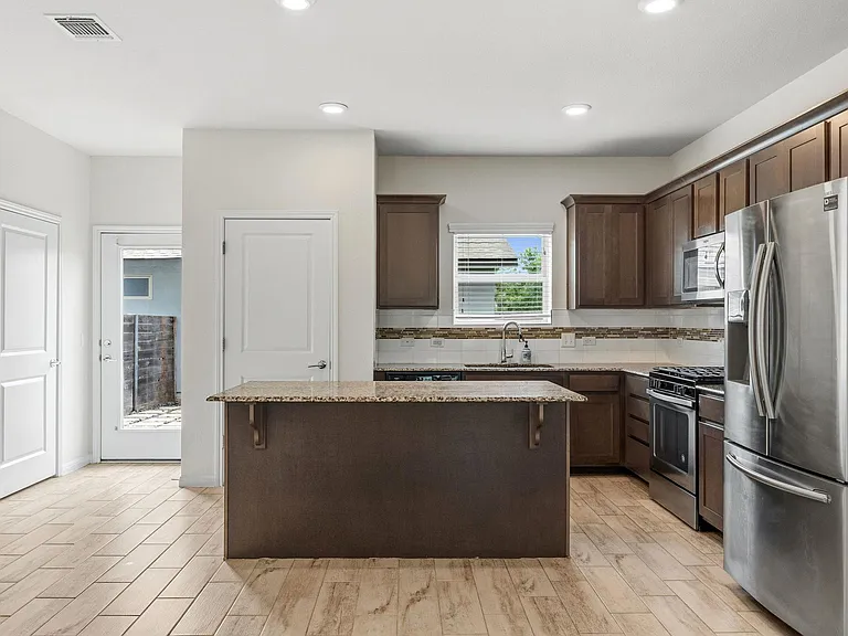5813 Charles Merle Dr #B — Photo 17