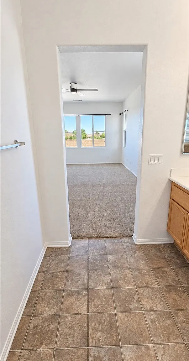 4 bed, 2172 sqft, $3,450 — Photo 2