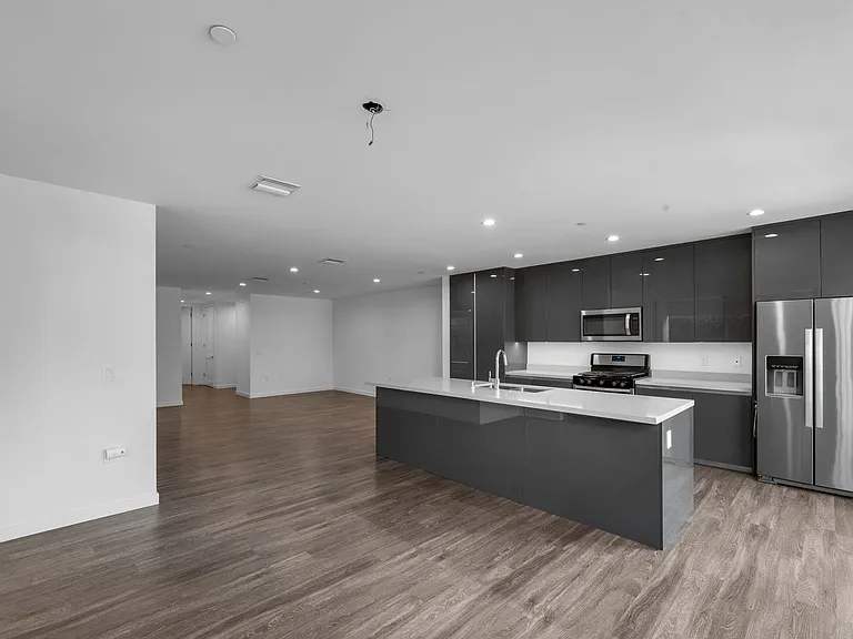 TALA Residences at Sweetzer — Photo 28