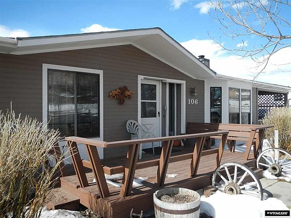 2nd image of 106 Deer Haven Dr