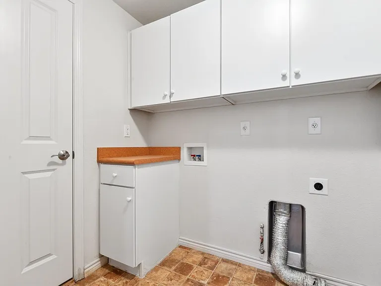 250 Laramie Blvd — Photo 21