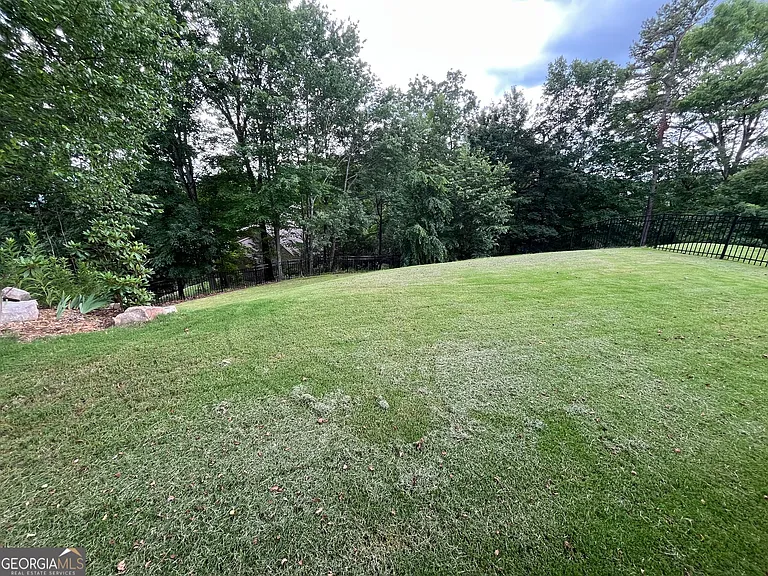 700 Old Lake Russell Rd — Photo 26