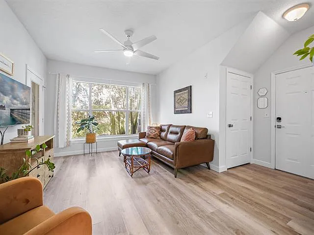 25115 Harbour Vista Cir — Photo 7